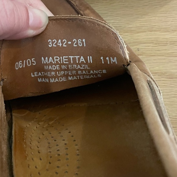 Weejuns Marietta II, Womens 11 M Brown Leather Tassel Kiltie Loafers - Picture 6 of 6